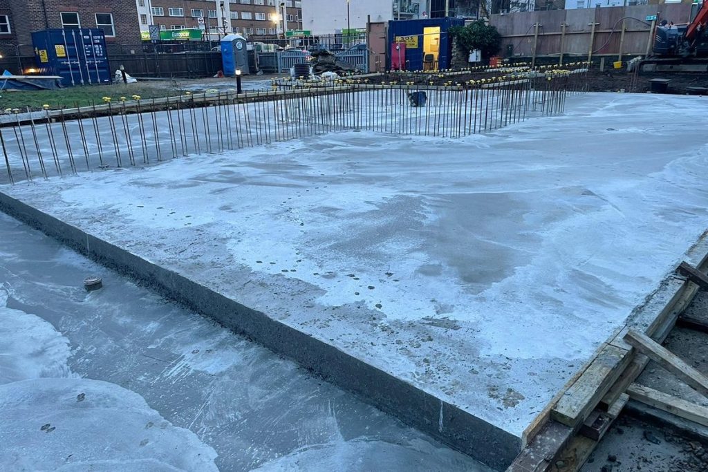 Finished slab across the full footprint, Lewisham
